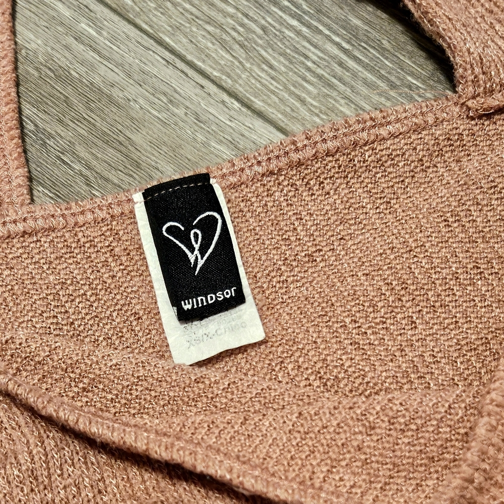 Pink Crop Sweater - Picture 3 of 3